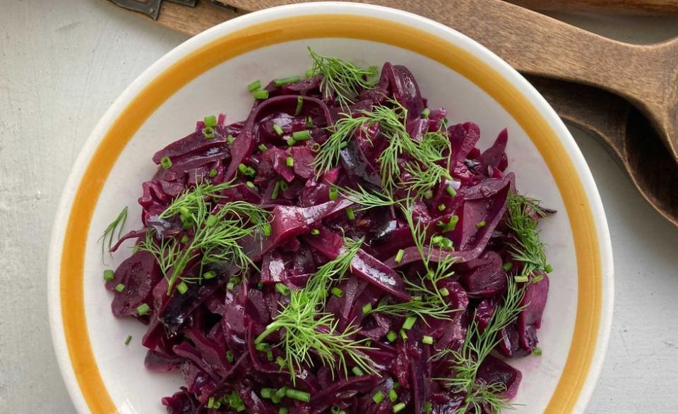 Sweet & Sour Braised Red Cabbage