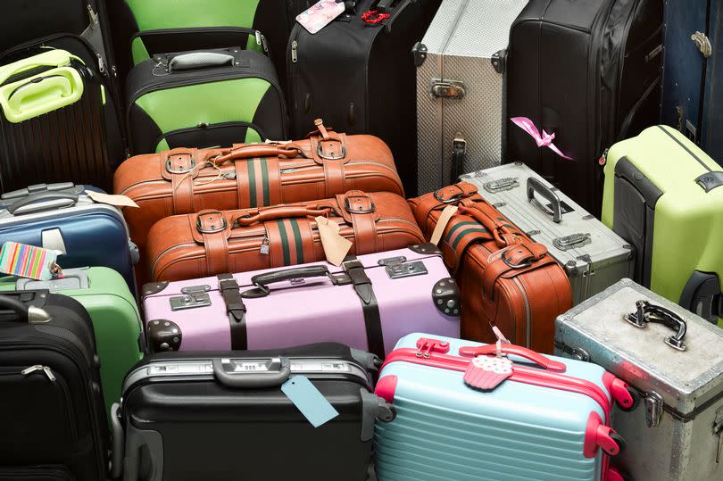 Overview of suitcases