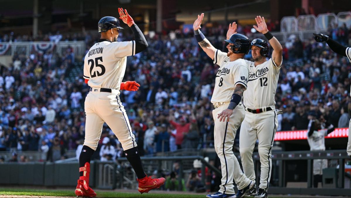 Sonny Gray, Kyle Farmer take on Dusty Baker in ALDS Game 3 in Minnesota -  Red Reporter