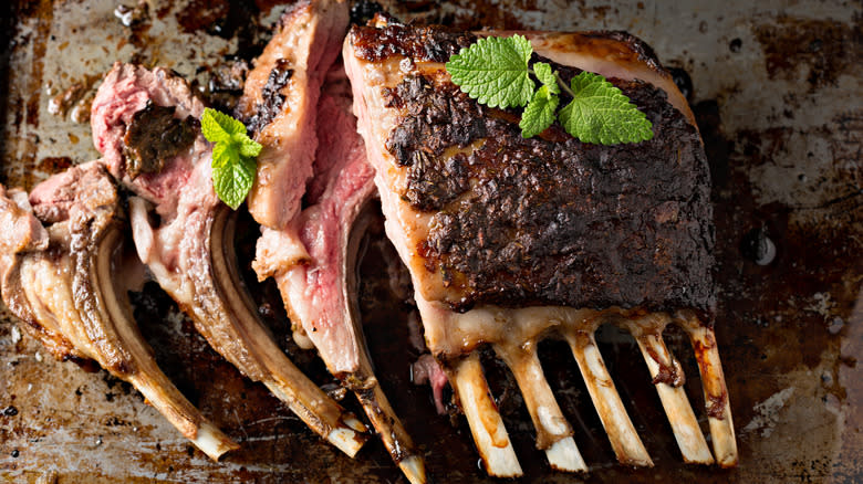 rack of lamb with mint