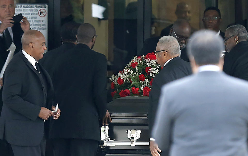 The casket carrying Botham Shem Jean arrived at the Greenville Avenue Church of Christ in Richardson, Texas on Thursday. (Photo: Stewart F. House via Getty Images)