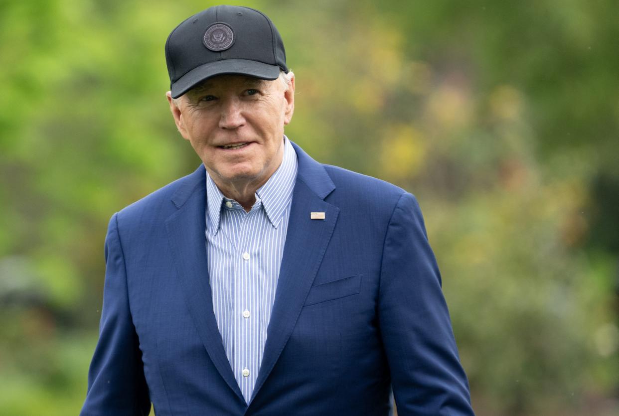 US President Joe Biden walks from Marine One after arriving on the South Lawn of the White House in Washington, DC, April 17, 2024, after a 2-day campaign trip to Pennsylvania.