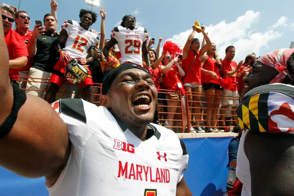 The Carolina Panthers selected Maryland linebacker Jermaine Carter, front, in Saturday’s fifth round of the 2018 NFL Draft.