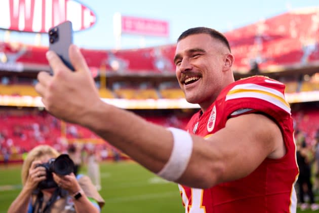 Chiefs fans excited after big win over Chicago Bears