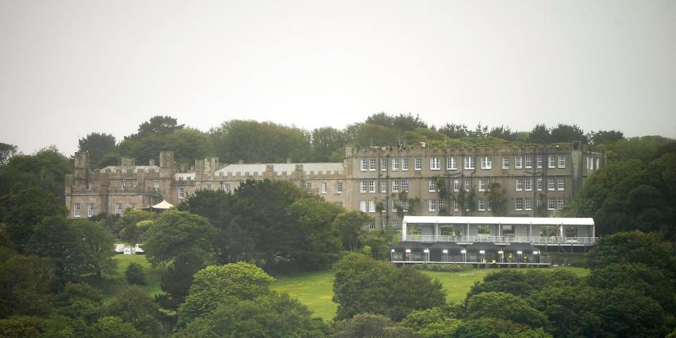 A view of Tregenna Castle, Cornwall, on a drizzly day