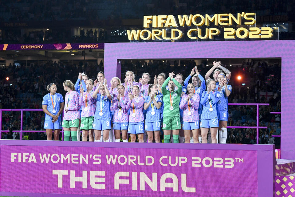 SYDNEY, AUSTRALIA - AUGUST 20: Second placed England pose for the cameras at the closing of the FIFA Women's World Cup 2023 Final Match between Spain and England at Accor Stadium in Sydney, New South Wales, Australia on August 20, 2023. Spain defeated England 1-0 to win the FIFA Women's World Cup for the first time. (Photo by Mark Avellino/Anadolu Agency via Getty Images)