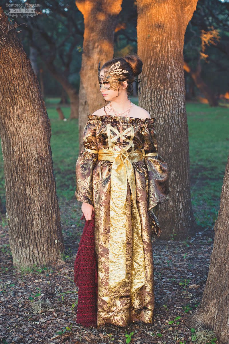 DIY Renaissance Costume for Girls