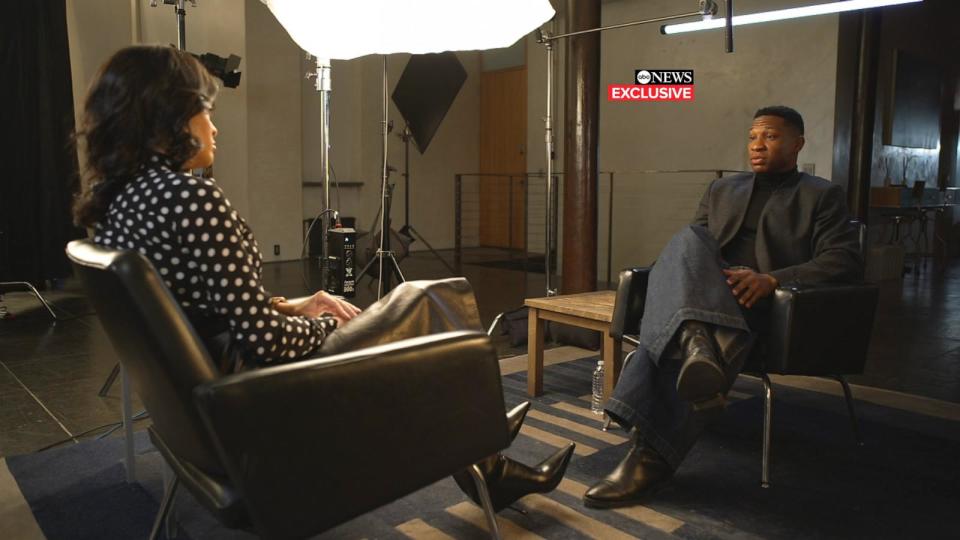 PHOTO: Jonathan Majors speaks during an interview with Linsey Davis from ABC News.  (ABC News)