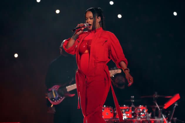 A Pregnant Rihanna Performs Super Bowl LVII Halftime Show: Watch – Rolling  Stone