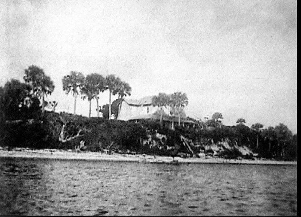 The DuBois Pioneer Home still stands along the Loxahatchee River in Jupiter, as shown here in this historical photo.