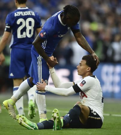 Britain Soccer Football - Tottenham Hotspur v Chelsea - FA Cup Semi Final - Wembley Stadium - 22/4/17 Tottenham's Dele Alli shakes hands with Chelsea's Victor Moses at the end of the match Reuters / Hannah McKay Livepic