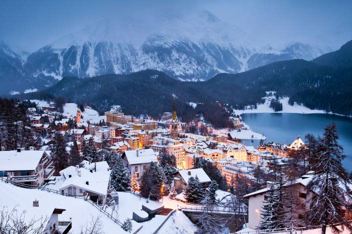 Dusk settles over St. Moritz; (photo/Stefano Politi Markovina, Alamy stock photo)