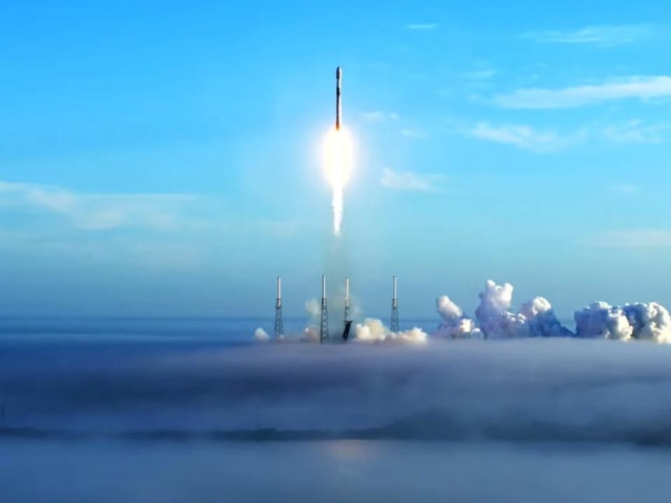 SpaceX launched its latest batch of Starlink satellites into orbit on 2 December, 2021, from Cape Canaveral, Florida (SpaceX)