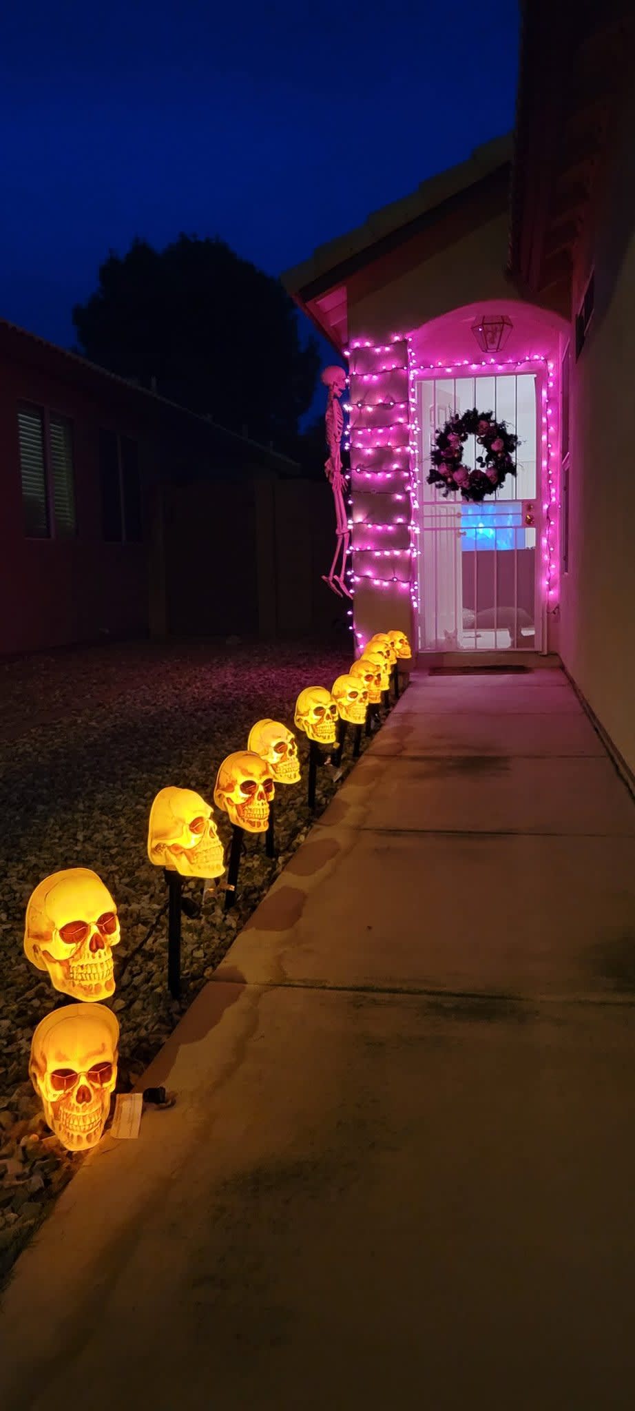 <div class="inline-image__caption"><p>Katherine's Halloween decor.</p></div> <div class="inline-image__credit">Katherine</div>