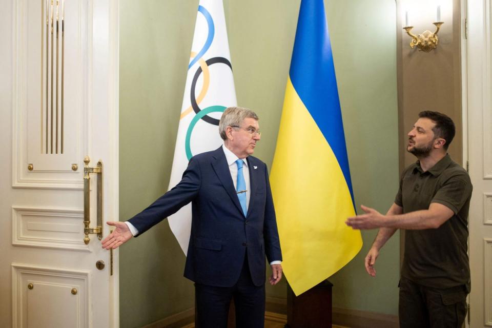 IOC president Thomas Bach and Ukrainian president Volodymyr Zelensky (Getty Images)