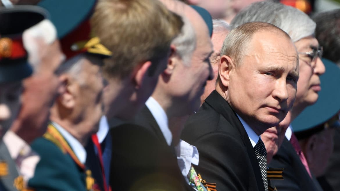 Sputnik/Sergey Pyatakov/Kremlin via Reuters