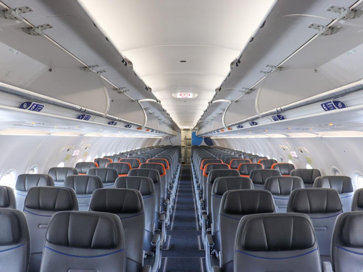 Flying JetBlue Airways Airbus A320 New Phase 2 Interior