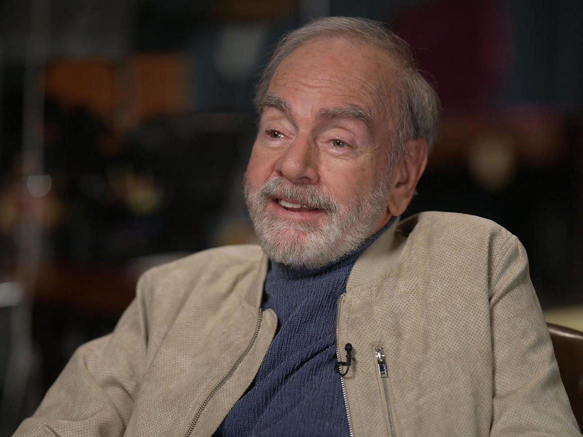 Neil Diamond on his life becoming a Broadway musical - CBS News