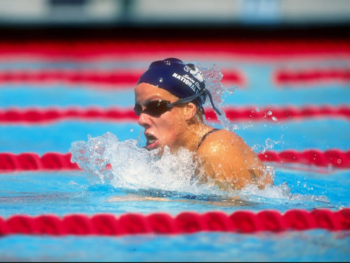 Jamie Cail in action during the Phillips 66 National Championships at the Clovis Swim Complex in California on 13 August 1998 (Getty)