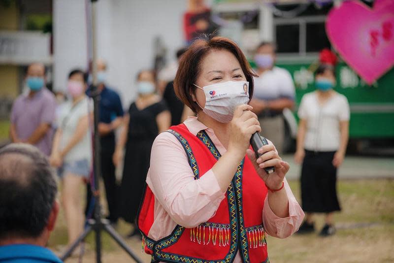 前花蓮縣副議長潘月霞涉詐助理費遭羈押，在偵查期間坦承犯行，今遭檢方提起公訴。（翻攝自潘月霞臉書）