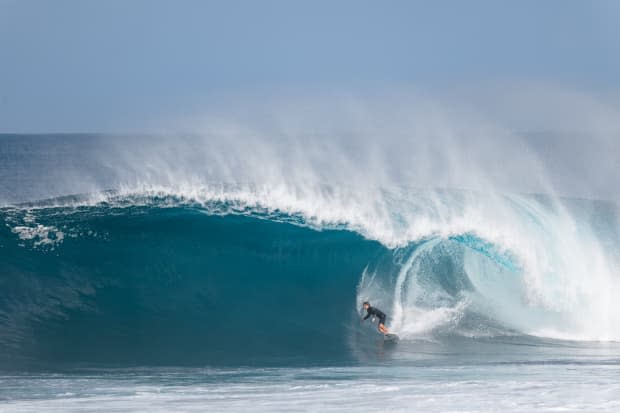 During Pipeline’s super session, Matthew McGillivray was about 100 meters over at OTW having an absolute career session. He must of caught 5 or 6 really heavy double-up slabs with a 100% make rate. It was awesome to witness.<p>Ryan "Chachi" Craig</p>