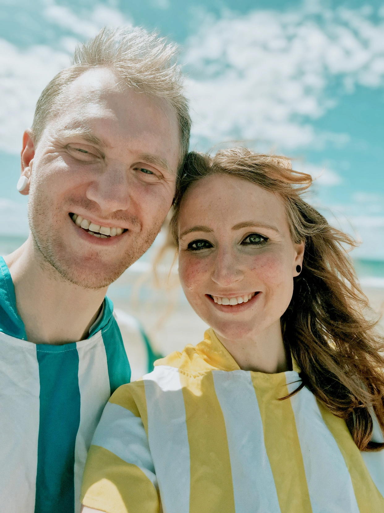 Izzy Farrell, 34, and partner Christian Guthrie, 34, who helped deliver the baby. (Isobel Farrell/SWNS)