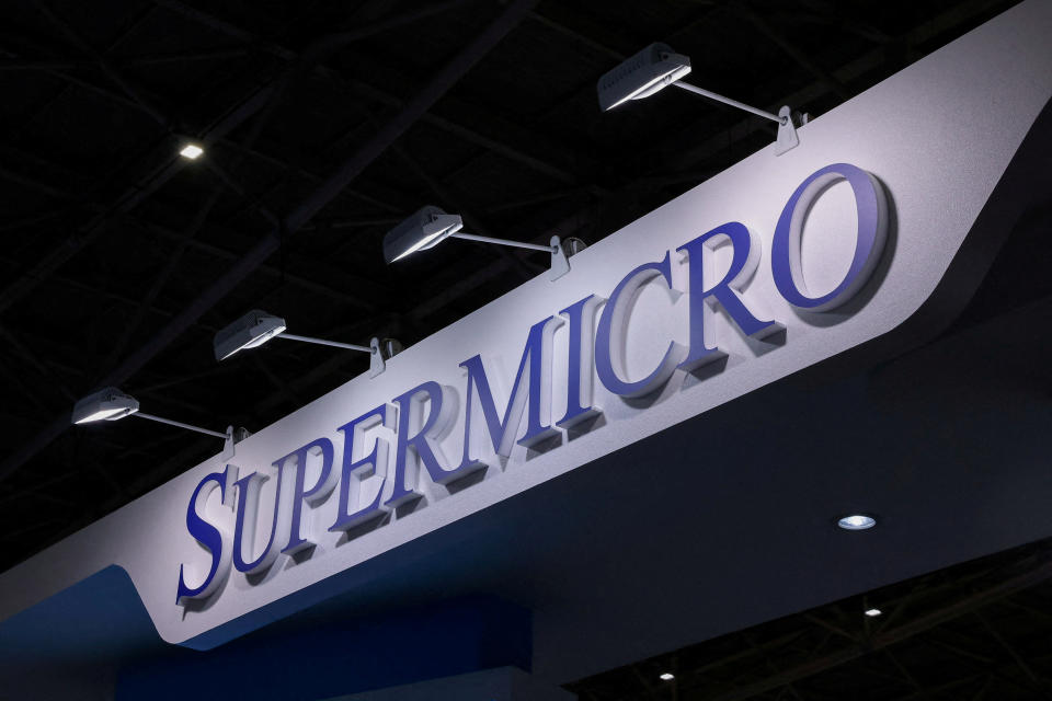 FILE PHOTO: The logo of Super Micro Computer is pictured at COMPUTEX Taipei, one of the world's largest computer and technology trade shows, in Taipei, Taiwan May 30, 2023. REUTERS/Ann Wang/File Photo