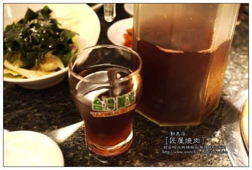 【台中散策食記】匠屋燒肉│勤美店：厚切和牛舌鮮脆銷魂~精緻桌邊代烤服務