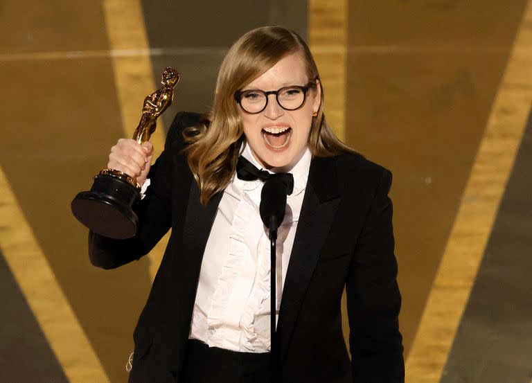 Sarah Polley fue la encargada de subir a recibir la estatuilla