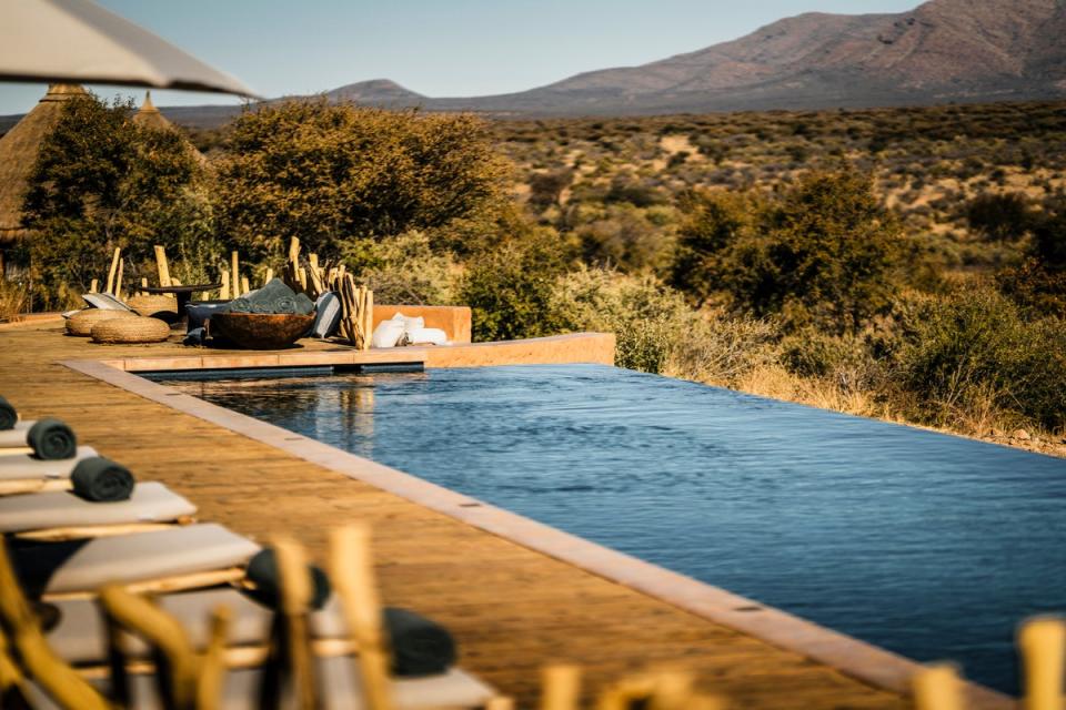 Take in the breathtaking views as you cool off in the savannah (Zannier Hotels)
