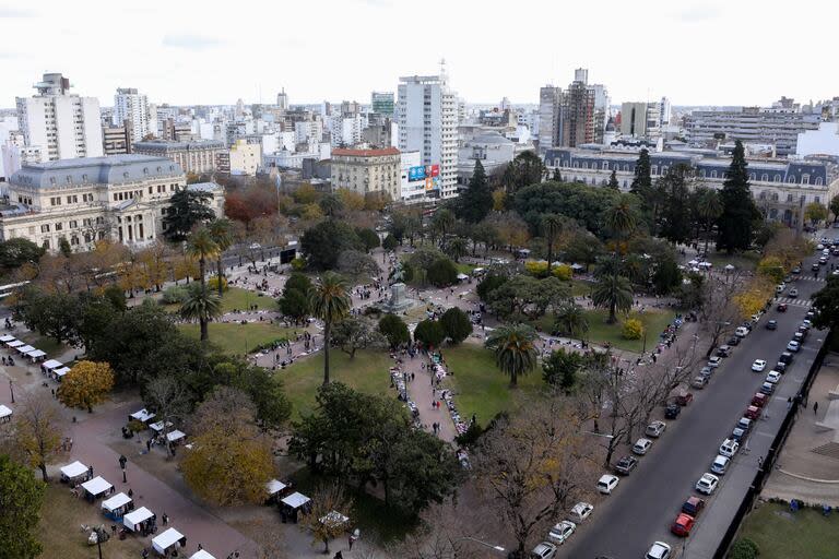 Vista de la Plaza San Martín, de La Plata, hoy