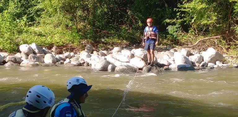 La mujer cayó en el rio tucumano Los Sosa