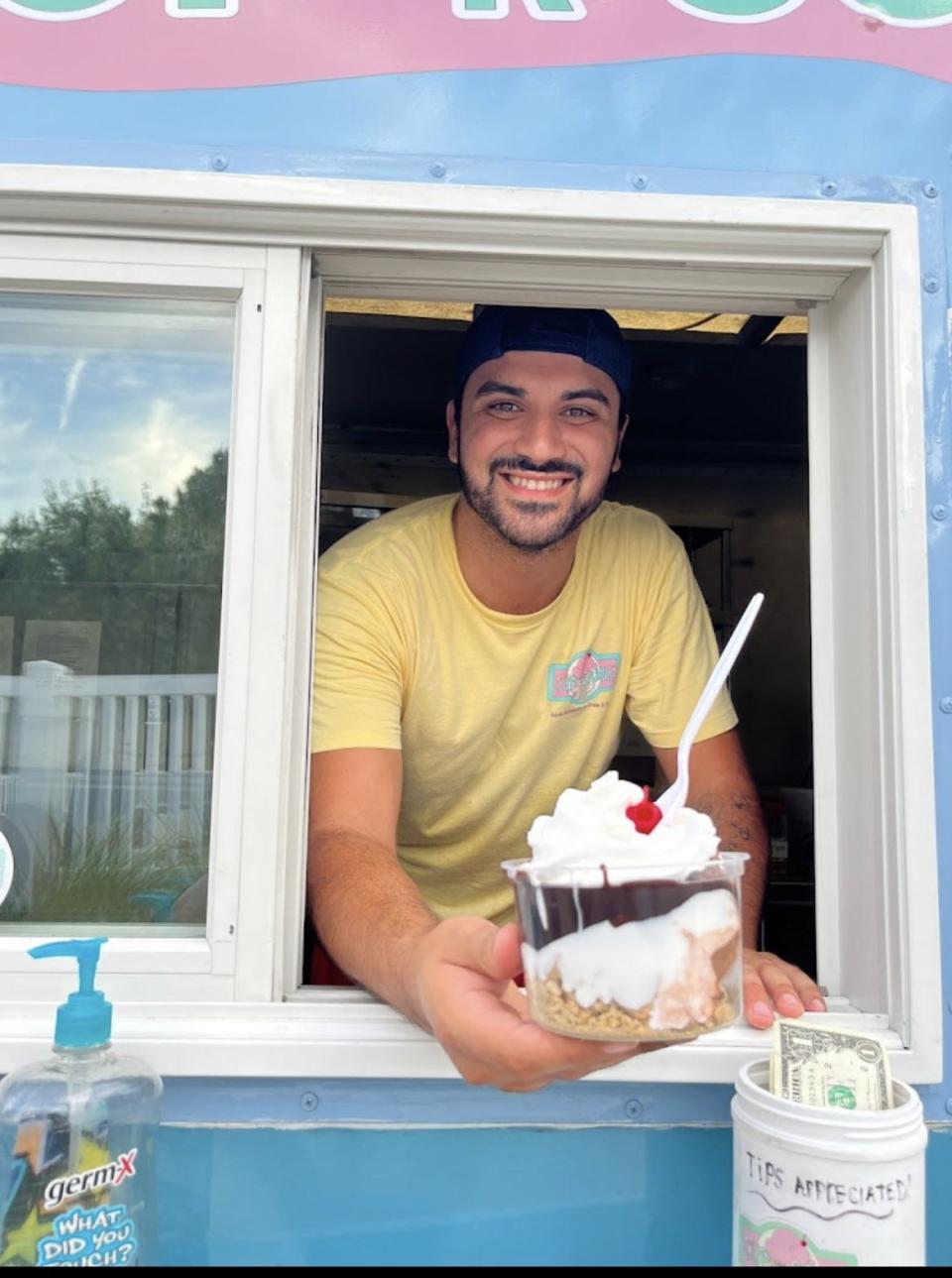 Cup’r Cone is a food truck near the Delaware beaches offering ice cream, sundaes, root beer floats and more. They also have a shack location in Rehoboth Beach.