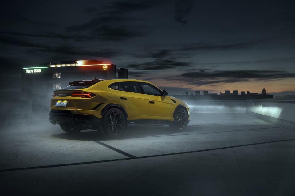 Lamborghini Urus Performante - Full Image Gallery