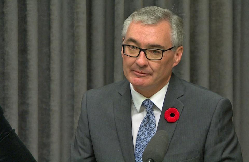 Former NDP cabinet minister Stan Struthers has apologized after five women told CBC News they were subject to unwanted touching or tickling from him.