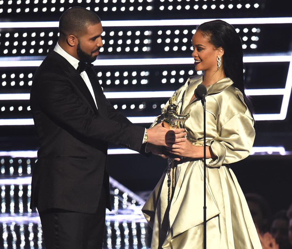 Drake presents Rihanna with the The Video Vanguard Award during the 2016 MTV Video Music Awards at Madison Square Garden on August 28, 2016 in New York City