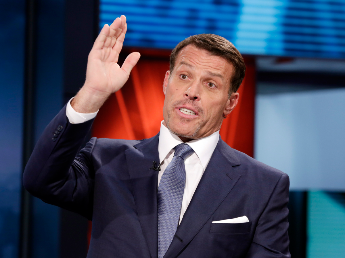 Tony Robbins shares the best career advice he's ever been given