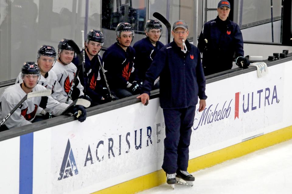 Firebirds head coach Dan Bylsma works with the players during practice at the Berger Foundation Iceplex in Palm Desert, Calif., on Wed., October 11, 2023.