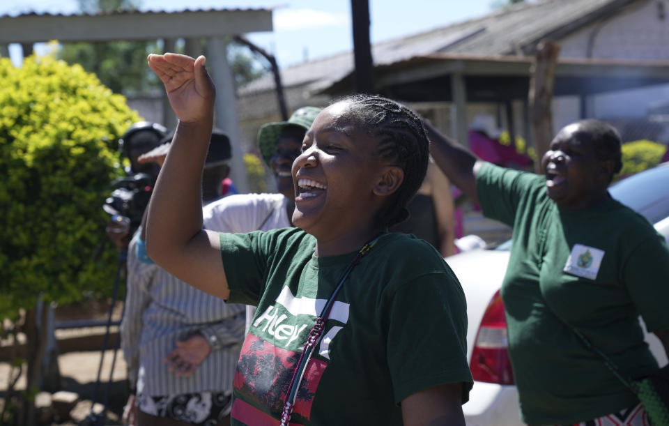 Female prisoners celebrate after their release from Chikurubi female prison on the outskirts of the capital Harare, Thursday, April 18, 2024. Zimbabwe President Emmerson Mnangagwa has granted amnesty to more than 4,000 prisoners in an independence day amnesty. The amnesty coincided with the country's 44th anniversary of independence from white minority rule on Thursday and included some prisoners who were on death row. (AP Photo/Tsvangirayi Mukwazhi)