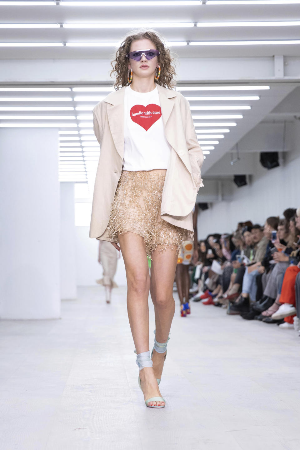 A model wears a creation by Roberta Einer at the Spring/Summer 2020 fashion week runway show in London, Friday, Sept. 13, 2019. (Photo by Grant Pollard/Invision/AP)