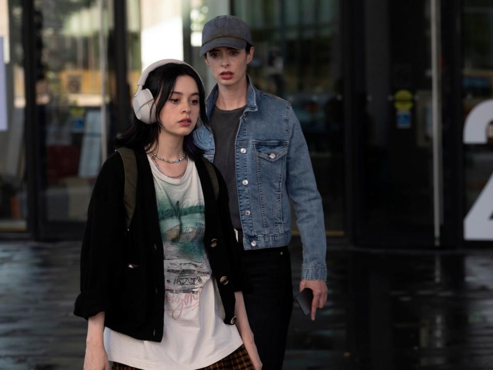 "Orphan Black: Echoes" apparent clones played by Krysten Ritter and Amanda Fix.