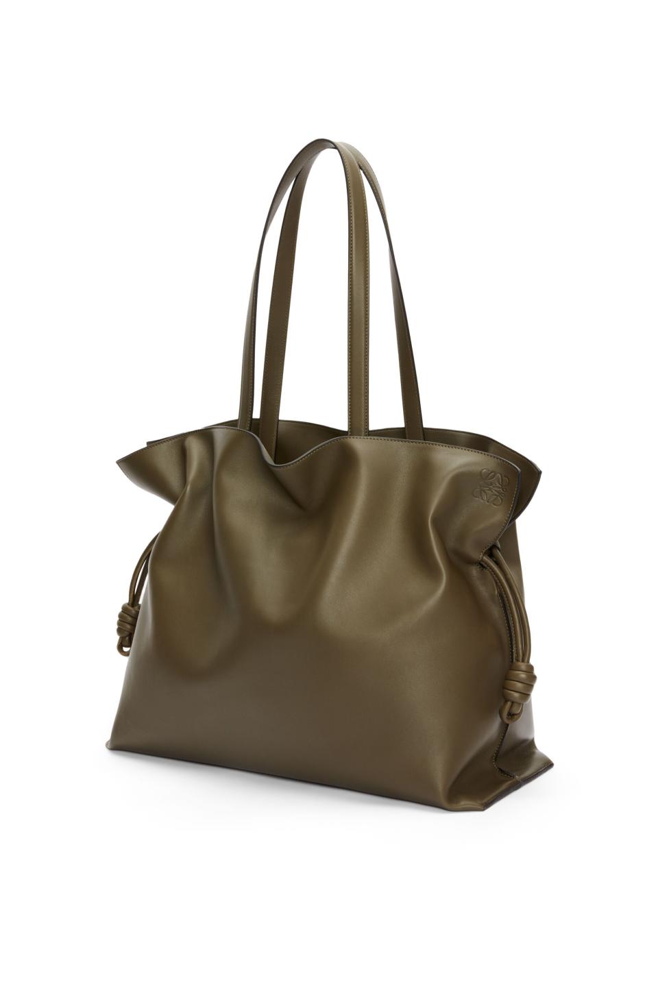 <p><a href="https://go.redirectingat.com?id=74968X1596630&url=https%3A%2F%2Fwww.loewe.com%2Fusa%2Fen%2Fwomen%2Fbags%2Fflamenco%2Fxl-flamenco-bag-in-nappa-calfskin%2FA411X12X02-3969.html&sref=https%3A%2F%2Fwww.townandcountrymag.com%2Fstyle%2Ffashion-trends%2Fg44576497%2Fbest-oversized-tote-bags%2F" rel="nofollow noopener" target="_blank" data-ylk="slk:Shop Now;elm:context_link;itc:0;sec:content-canvas" class="link ">Shop Now</a></p><p>XL Flamenco Bag </p><p>$3650.00</p><p>loewe.com</p>