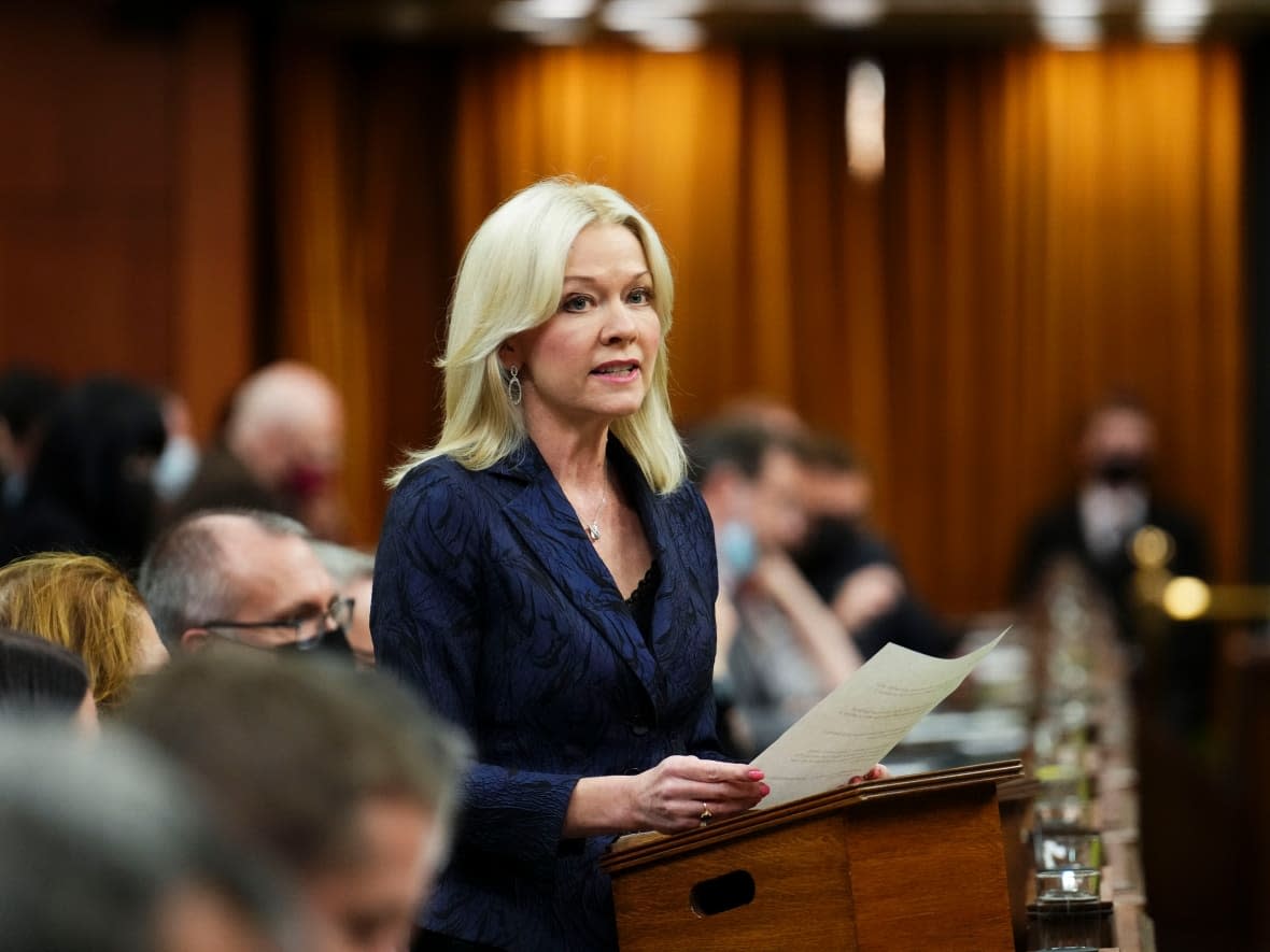 Candice Bergen rises during question period in the House of Commons on Parliament Hill in Ottawa on April 6, 2022. (Sean Kilpatrick/The Canadian Press - image credit)