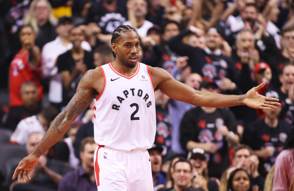TORONTO, ONTARIO - MAY 30:  Kawhi Leonard #2 of the Toronto Raptors reacts against the Golden State Warriors in the second quarter during Game One of the 2019 NBA Finals at Scotiabank Arena on May 30, 2019 in Toronto, Canada. NOTE TO USER: User expressly acknowledges and agrees that, by downloading and or using this photograph, User is consenting to the terms and conditions of the Getty Images License Agreement. (Photo by Gregory Shamus/Getty Images)
