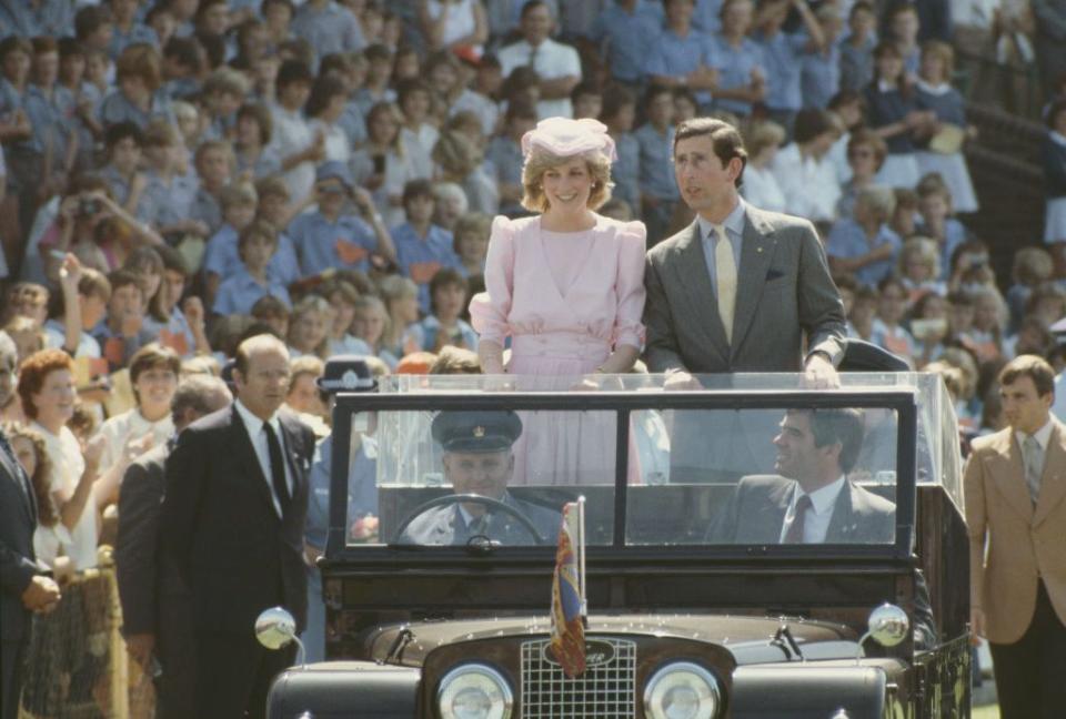 <p>The couple stands inside a vehicle moving through Newcastle.<br></p>