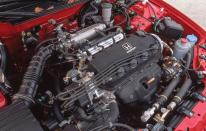 <p>Honda's VTEC variable-intake-valve-timing-and-lift system helped the 1992 Civic Si's 1.6-liter four develop power with satisfying linearity. </p>