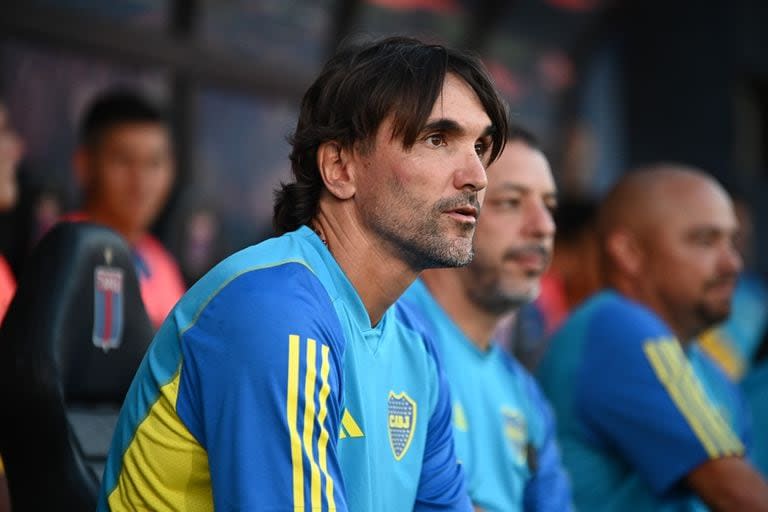 Diego Martínez observa: Boca prepara el Superclásico