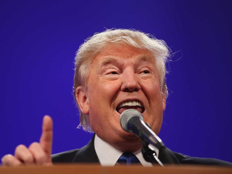 DES MOINES, IA - MAY 16: Businessman Donald Trump speaks to guests gathered for the Republican Party of Iowa's Lincoln Dinner at the Iowa Events Center on May 16, 2015 in Des Moines, Iowa. The event sponsored by the Republican Party of Iowa gave several Republican presidential hopefuls an opportunity to strengthen their support among Iowa Republicans ahead of the 2016 Iowa caucus. (Photo by Scott Olson/Getty Images)