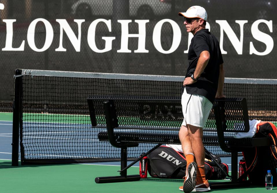 Coach Bruce Berque said he has emphasized to his Longhorns that there's a difference between being a good roster and being a good team. Texas has won 13 straight matches.