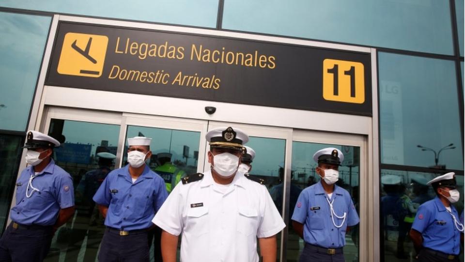 Seguridad en el aeropuerto de Lima